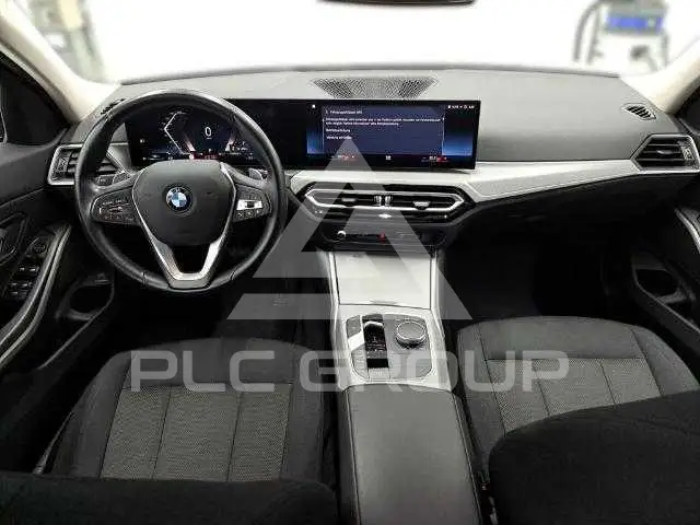 2023 BMW 330
