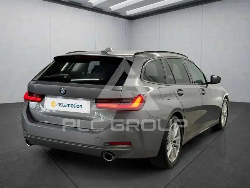 2023 BMW 330