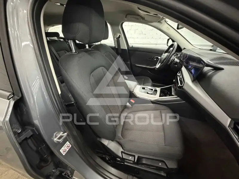 2023 BMW 330