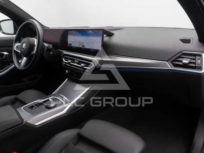 2023 BMW 330