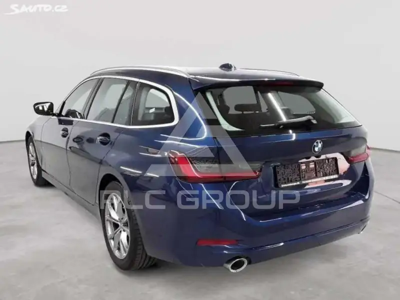 2023 BMW 330