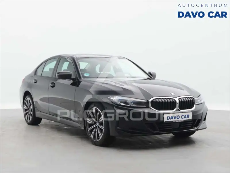 2023 BMW 330