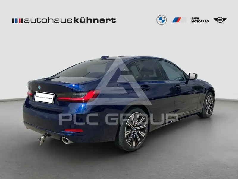 2023 BMW 330