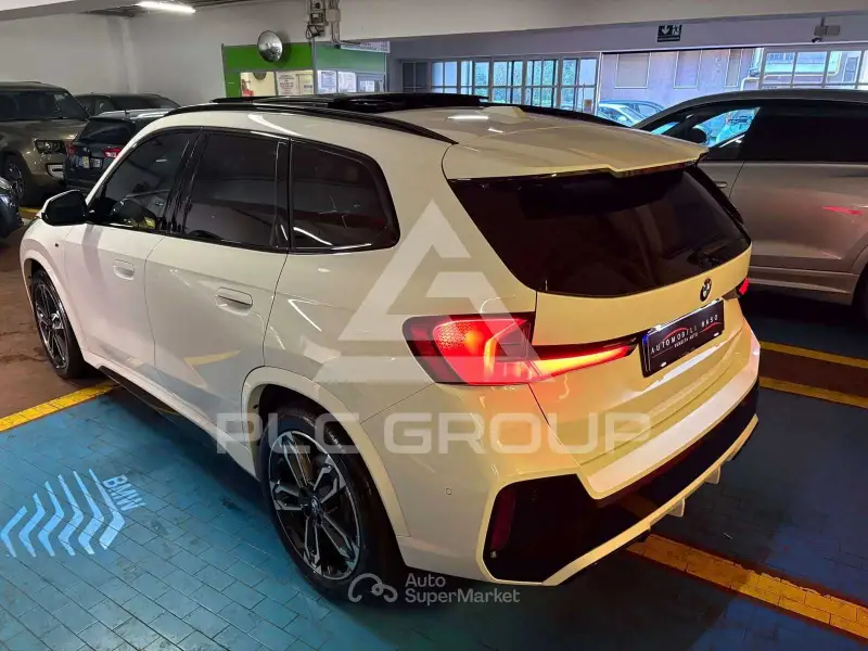 2023 BMW X1