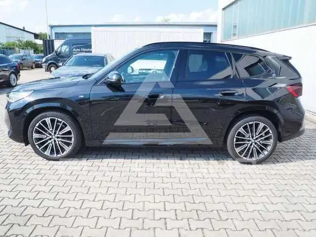2023 BMW X1