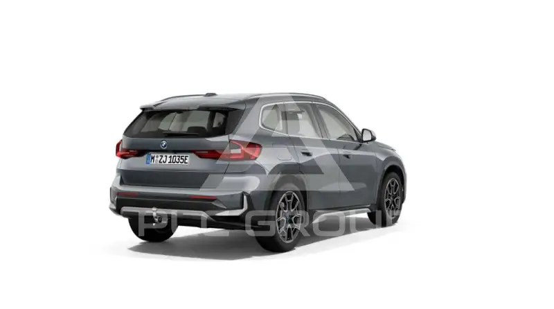 2023 BMW X1
