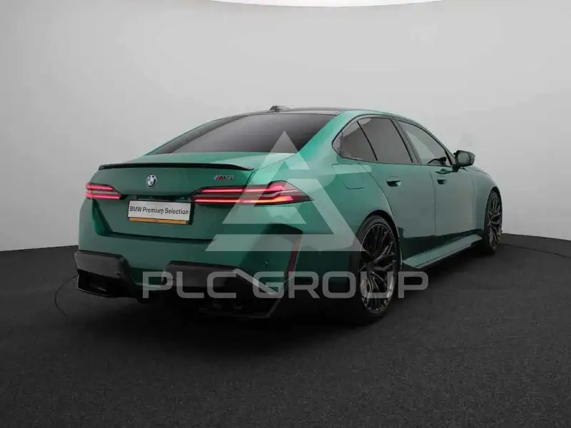 2023 BMW M5
