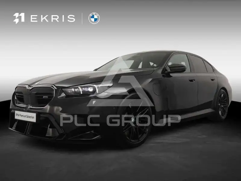 2023 BMW M5