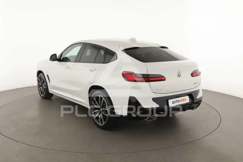 2023 BMW X4