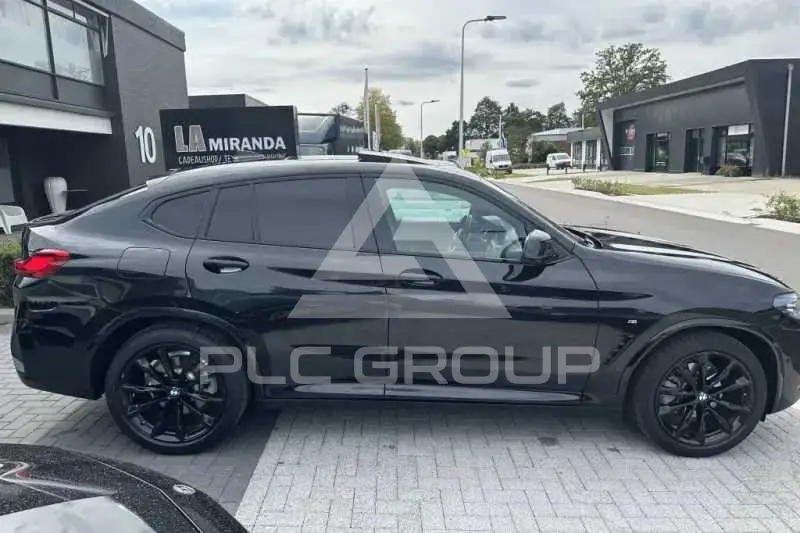 2023 BMW X4