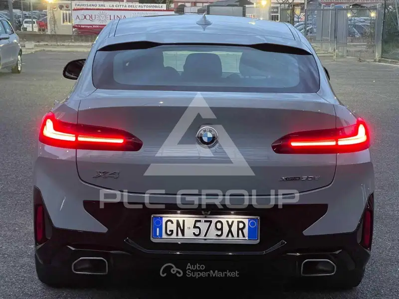 2023 BMW X4