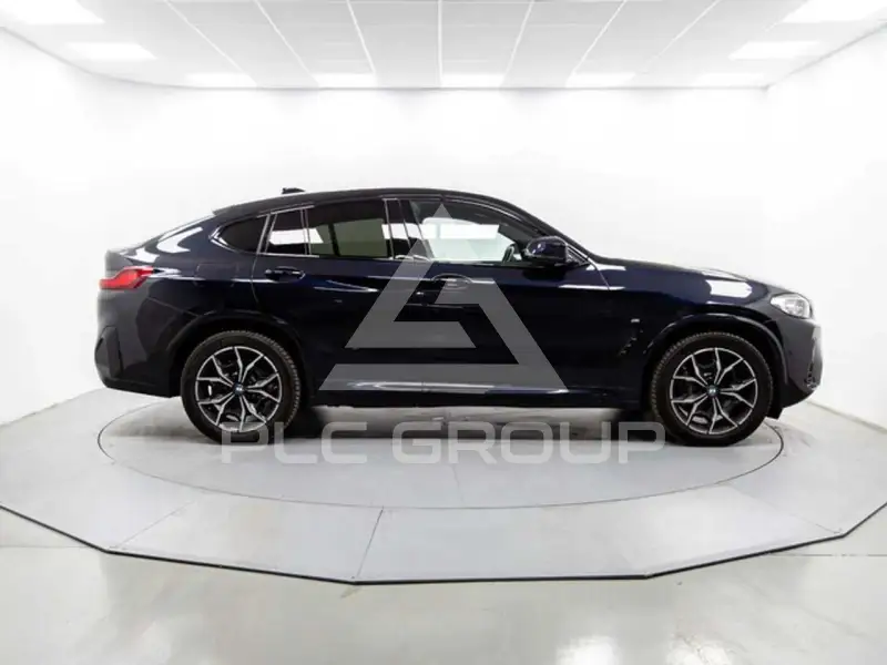 2023 BMW X4