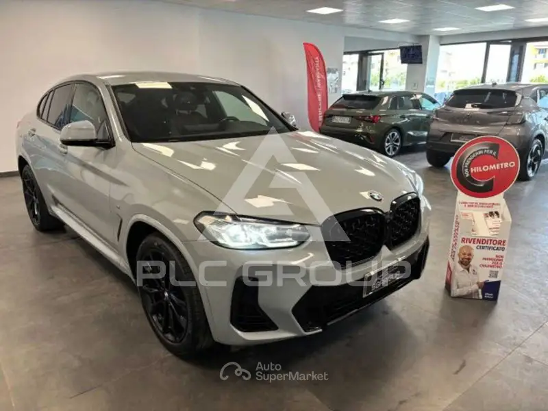 2023 BMW X4