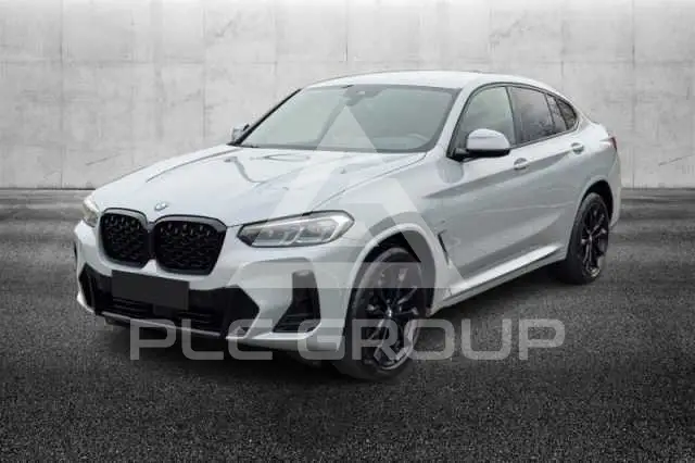 2023 BMW X4