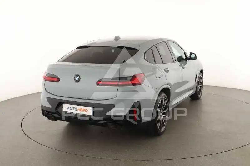 2023 BMW X4