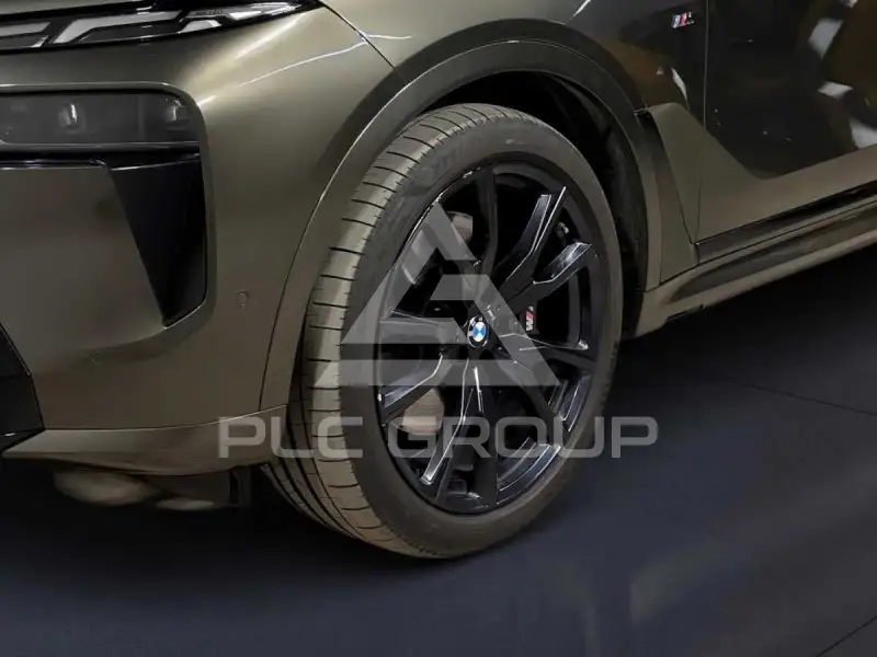 2023 BMW X7