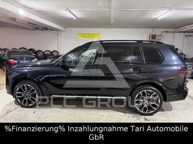 2023 BMW X7