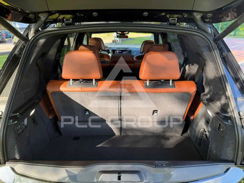2023 BMW X7