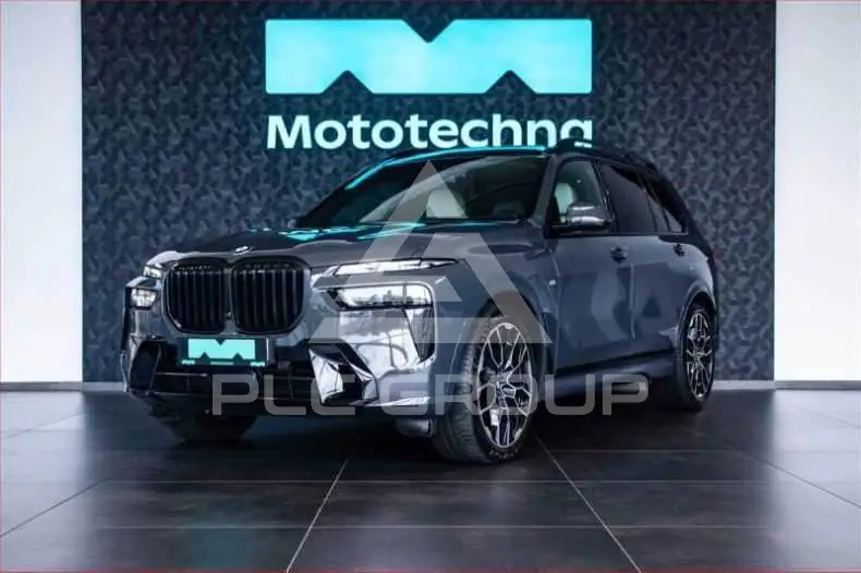 2023 BMW X7