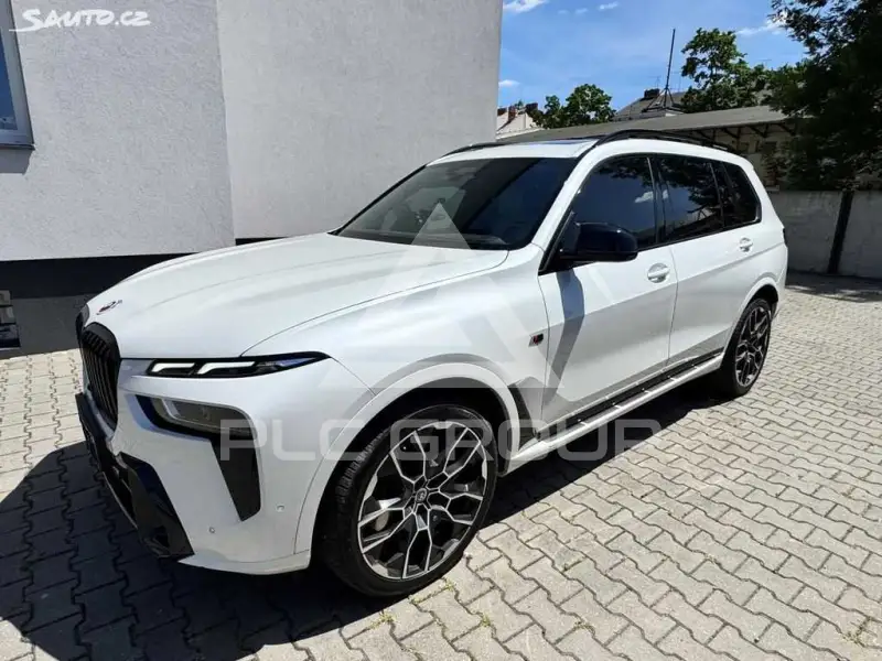 2023 BMW X7