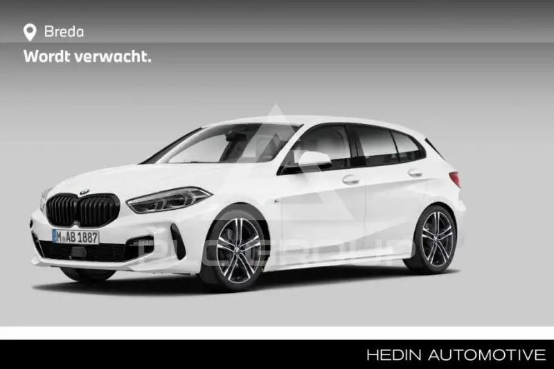 2023 BMW 120