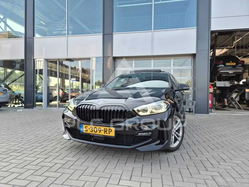 2023 BMW 120