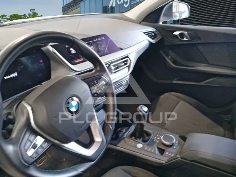 2023 BMW 120