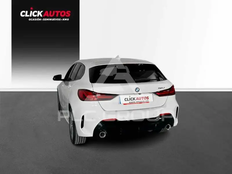 2023 BMW 120