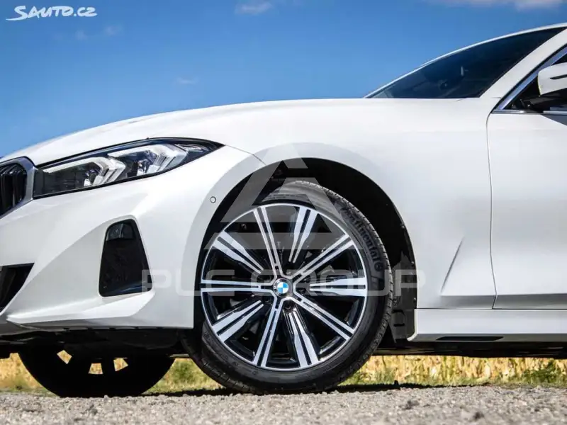 2023 BMW 120