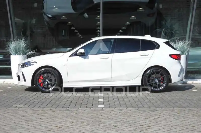2023 BMW 120