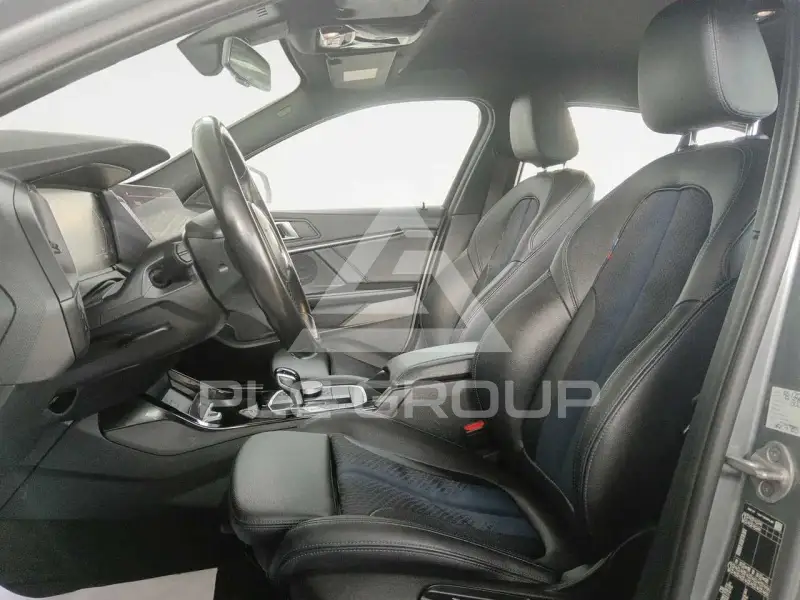 2023 BMW 120