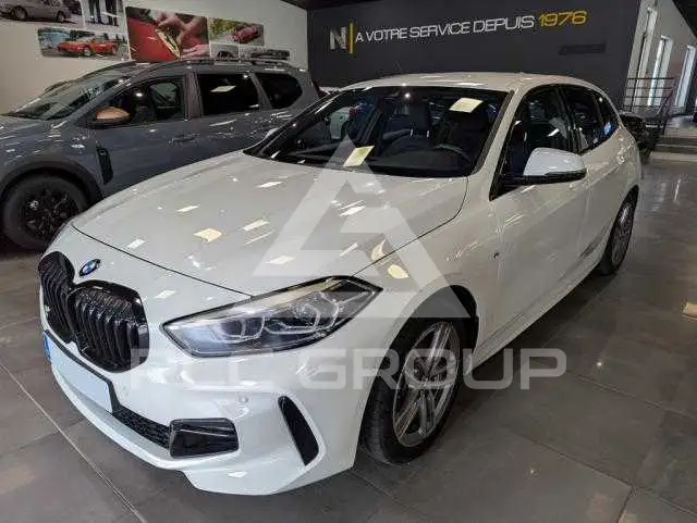 2023 BMW 120