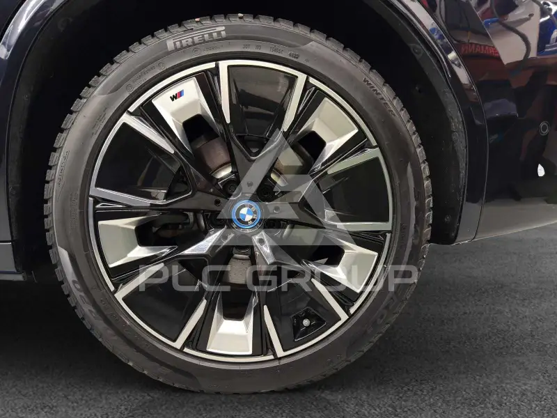 2023 BMW iX