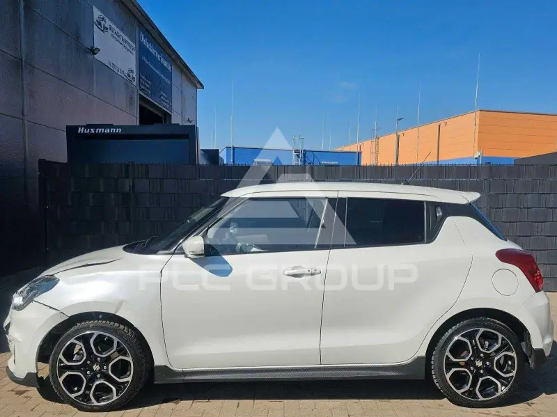 2023 Suzuki SWIFT