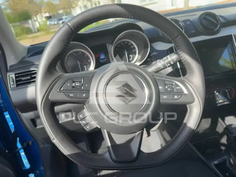 2023 Suzuki SWIFT