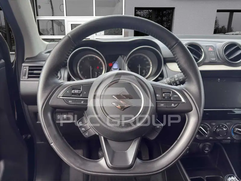 2023 Suzuki SWIFT