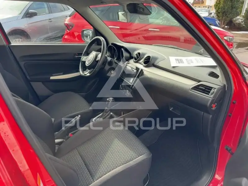 2023 Suzuki SWIFT