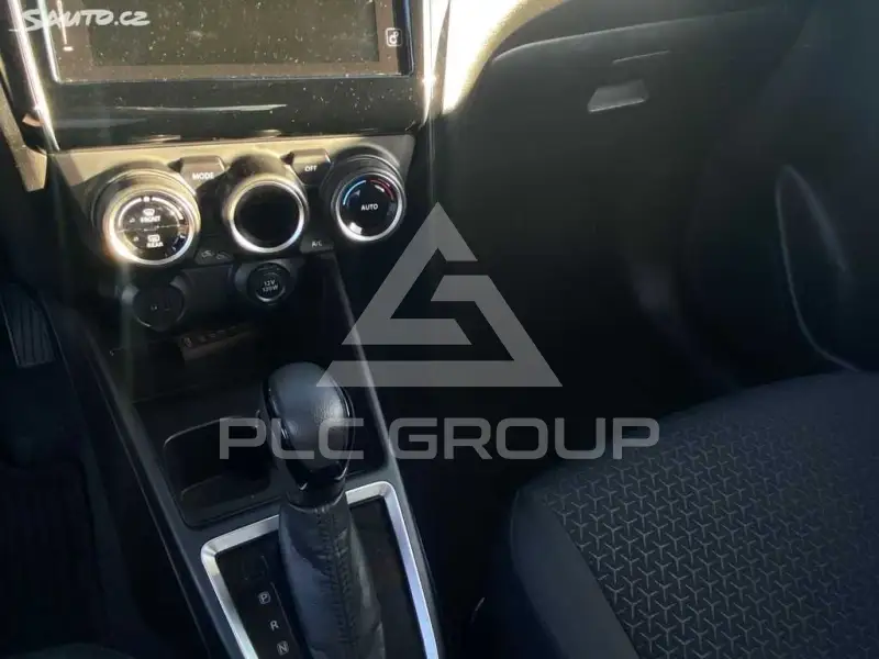 2023 Suzuki SWIFT