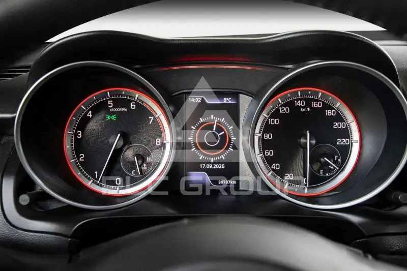 2023 Suzuki SWIFT