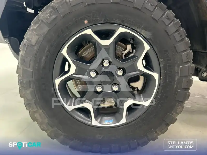 2023 Jeep WRANGLER