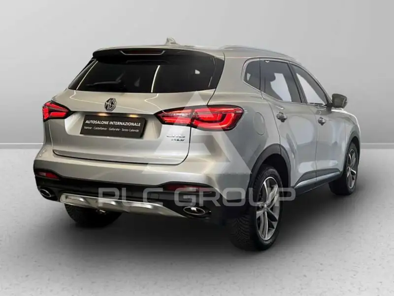 2023 MG HS