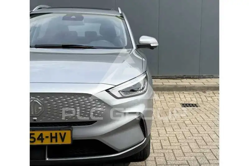 2023 MG ZS