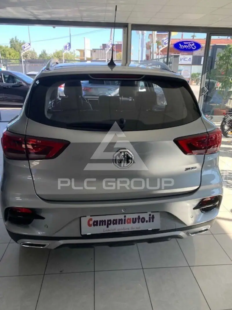2023 MG ZS