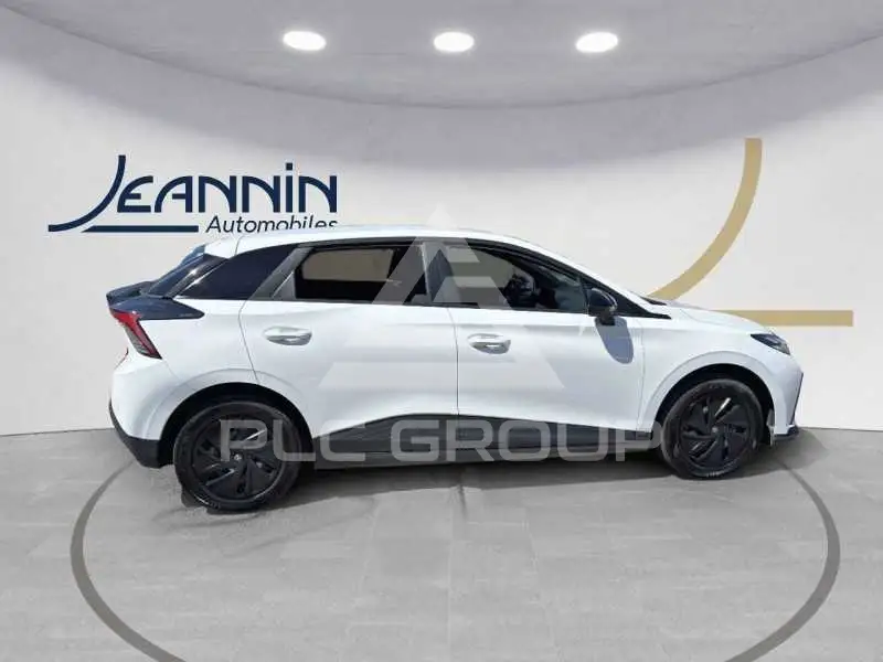 2023 MG MG4