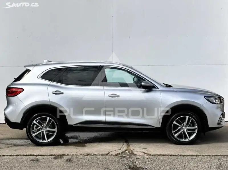 2023 MG Hs