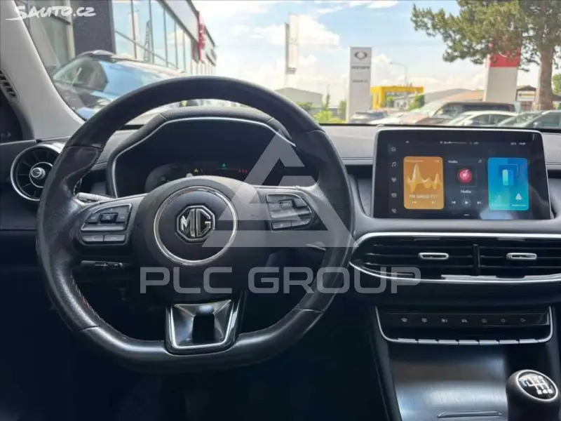 2023 MG Hs