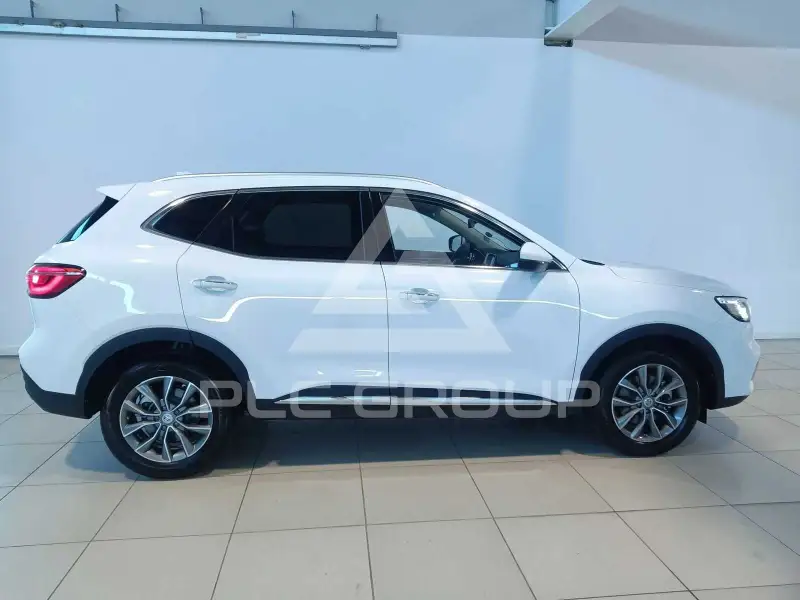2023 MG Hs