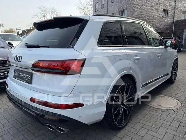 2023 Audi SQ7