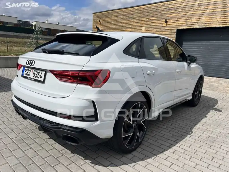 2023 Audi RSQ3