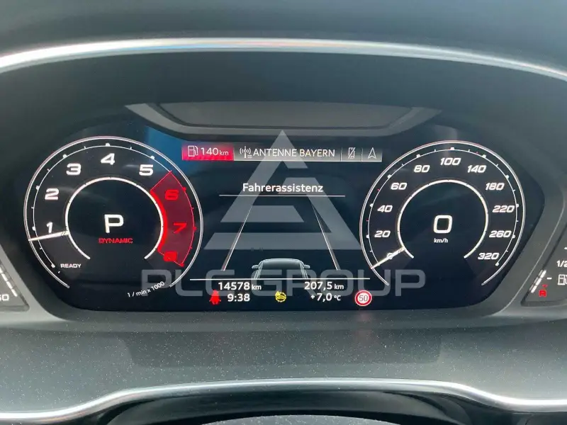 2023 Audi RSQ3